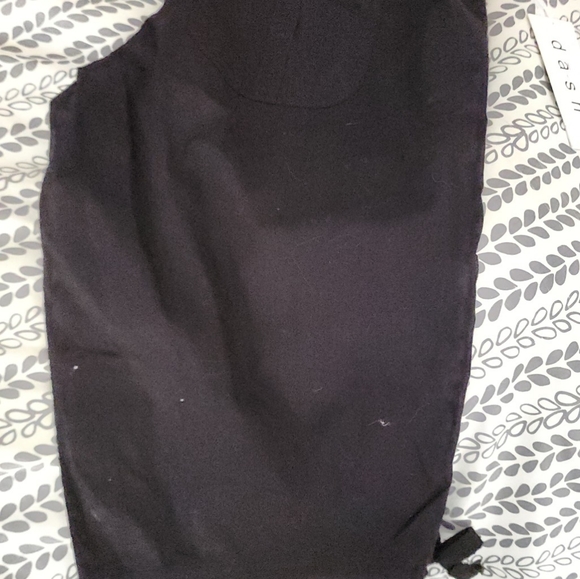 Nwt d.a.s.h black light weight shorts - Picture 4 of 4